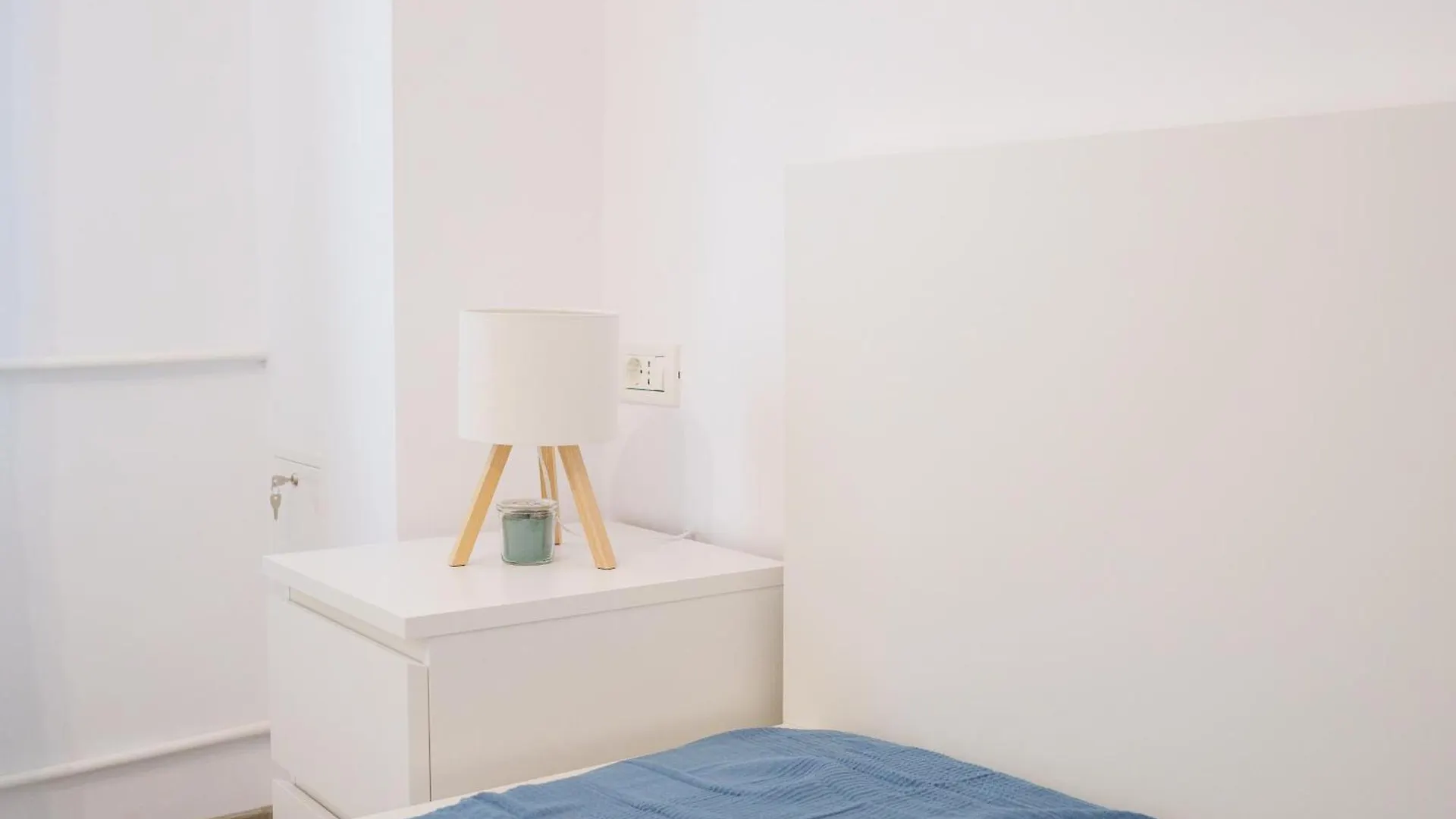 Urban House Bucharest Apartment