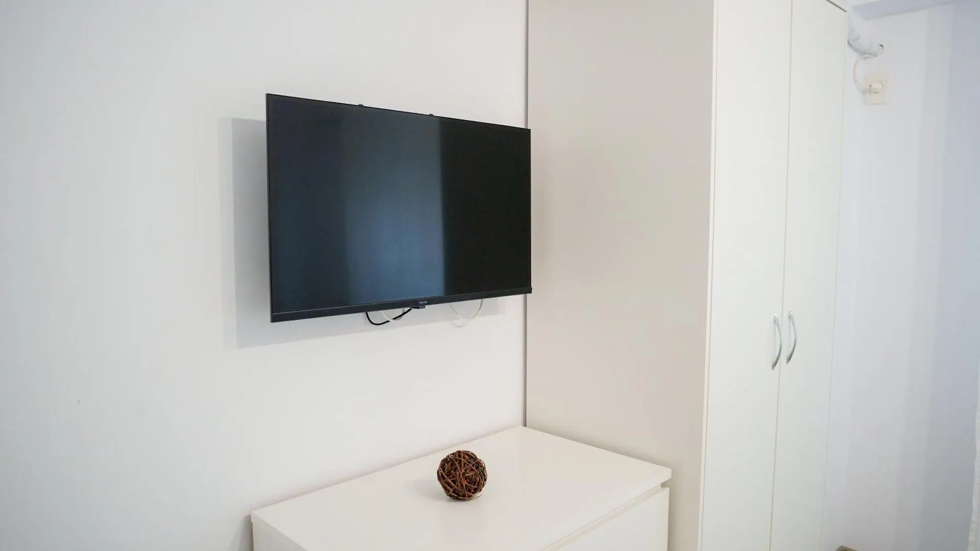 Urban House Bucharest Apartment