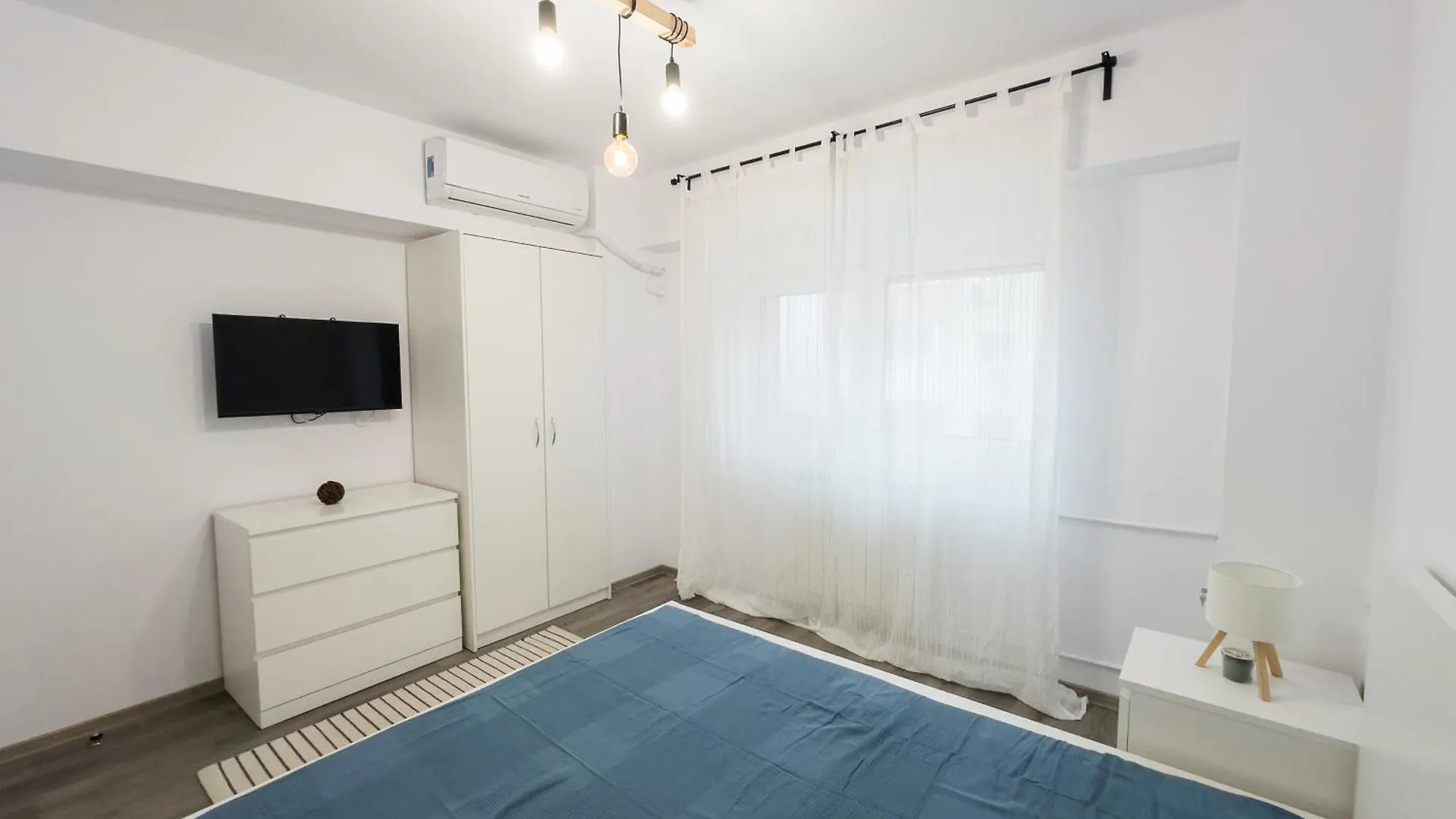 Urban House Bucharest Apartment